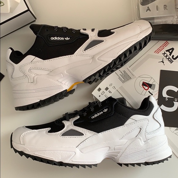 NWT adidas Falcon Oreo - Picture 8 of 9